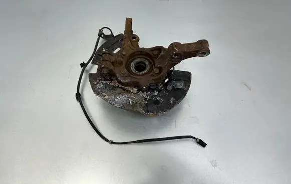 Hyundai Santa Fe Front wheel hub