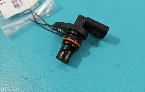 Skoda Kamiq Camshaft position sensor 05E907601G IMPRK1544325