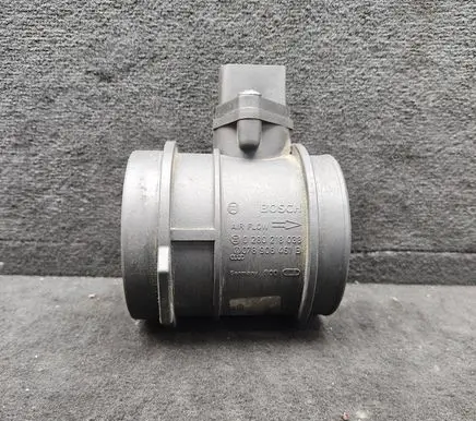 Audi A6 S6 C5 4B Mass air flow meter 078906461B 0280218038