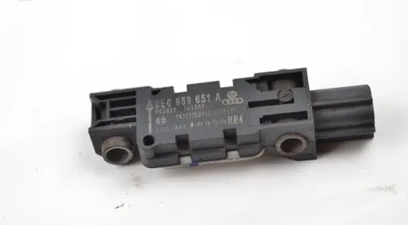 Audi A6 S6 C6 4F Airbag deployment crash/impact sensor 8E0959651A 101007 602031