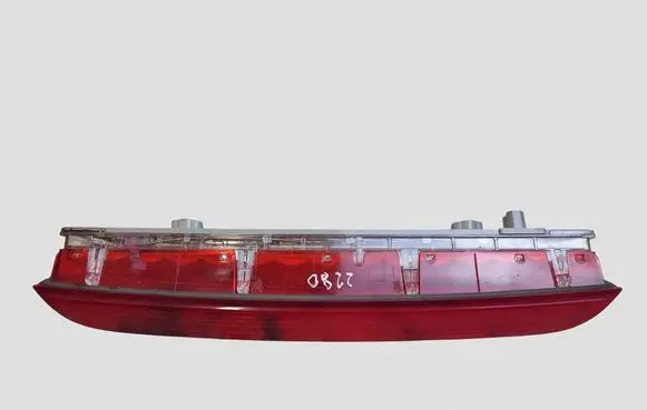 Mazda CX-7 Third/center stoplight D46151580