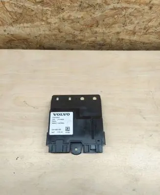 Volvo S90, V90 Tailgate/trunk control unit/module 31676024