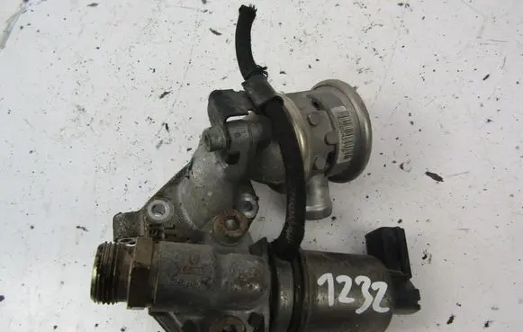 Audi A4 S4 B7 8E 8H EGR valve 06B131501