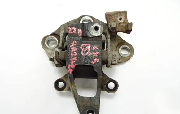 Mazda CX-5 Gearbox mounting bracket