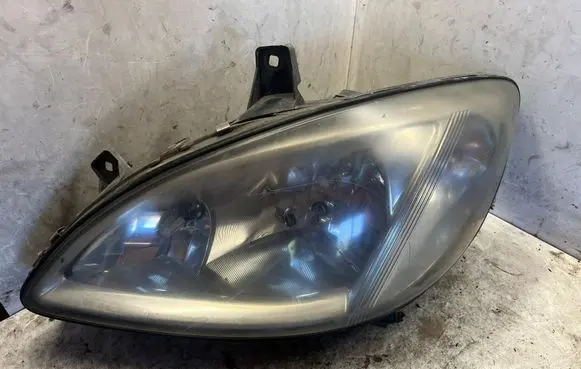 Mercedes-Benz Vito Viano W639 Headlight/headlamp 24670300L