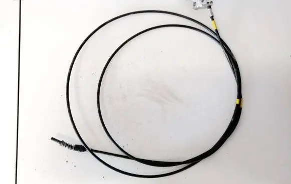 Toyota Yaris Fuel tank opening switch 