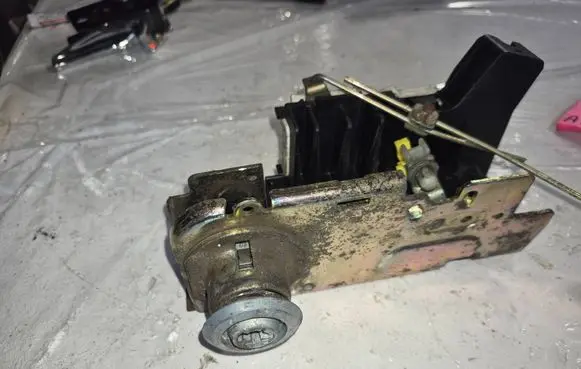 Ford Transit Front door lock 458471