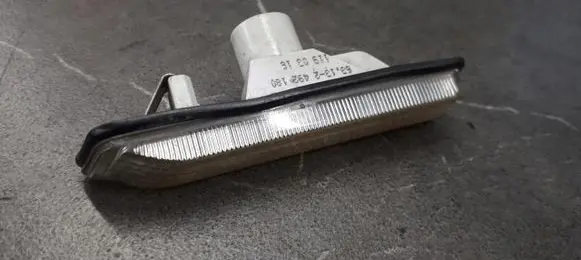 BMW 3 E36 Front indicator light 2492180