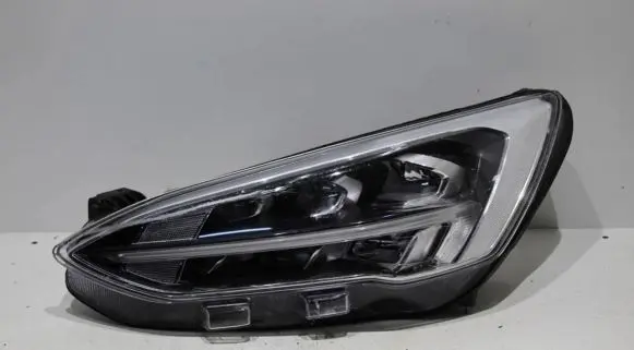 Ford Focus Headlight/headlamp JX7B13E015RA