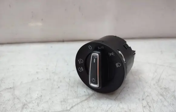 Light switch