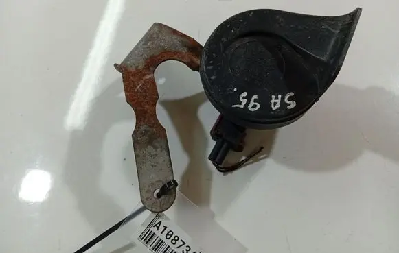 Opel Insignia A Horn signal E335717