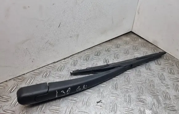 Hyundai i30 Rear wiper blade arm
