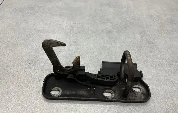 Volkswagen Sharan Engine bonnet/hood lock/latch loop/hook 1Q0823480
