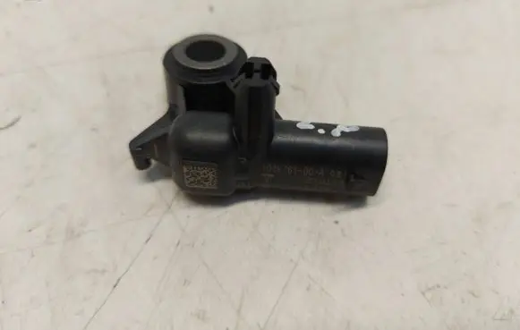 Tesla Model Y Airbag deployment crash/impact sensor 1036761-00-A