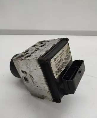 Volkswagen PASSAT B6 ABS Pump 3C0614095P