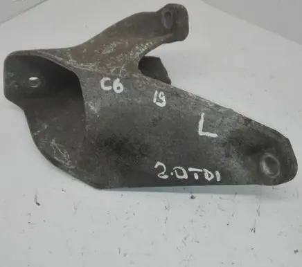 Audi A6 S6 C6 4F Engine mounting bracket 4F0199307N