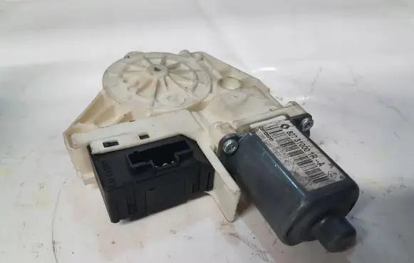 Renault Laguna III Rear door window regulator motor 827310001r