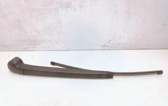 Skoda Octavia Mk3 (5E) Rear wiper blade arm 