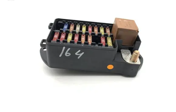 Jaguar XK8 - XKR Fuse box set LJG2800BA 073716020702