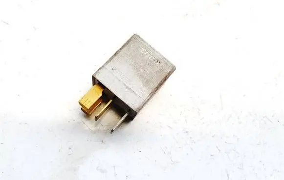 Toyota Aygo AB10 Other relay 0332011001 90080-87019