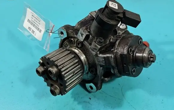 Audi A4 S4 B8 8K Fuel injection high pressure pump 0445010507 IMPRK1560264