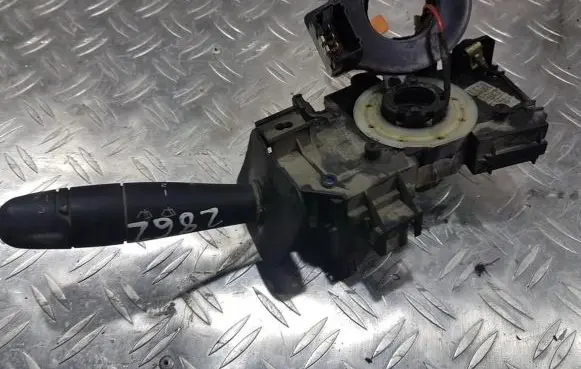 Renault Kangoo I Wiper control stalk 8200090337