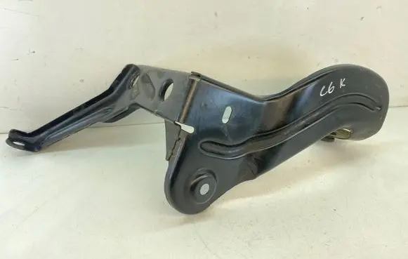 Audi A6 S6 C6 4F Intercooler pipe mounting bracket 4F0145813F