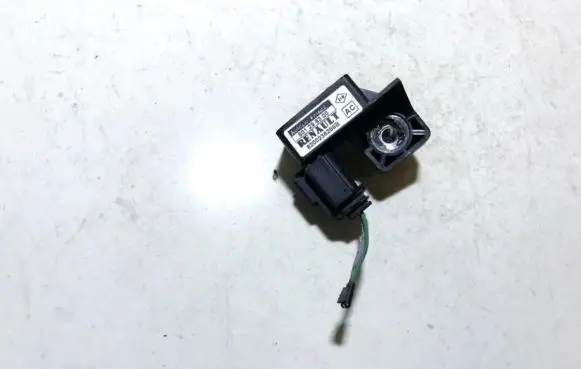 Renault Megane II Airbag deployment crash/impact sensor 8200236286b 601298200