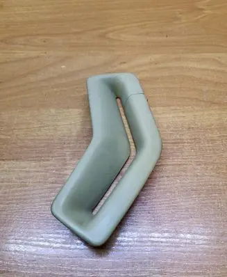 Volvo S80 Seat belt trim 