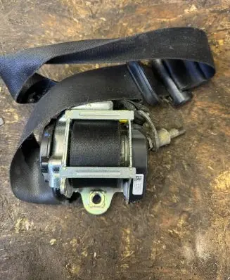 Mercedes-Benz Sprinter W907 W910 Front seatbelt A9078600200 181910508 633935600