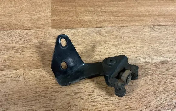 Ford Transit - Tourneo Connect Rear door check strap stopper 2T14V25028 BUR4AAD