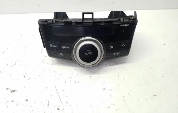 Toyota Prius+ (ZVW40) Climate control unit 5590047050 2370003424