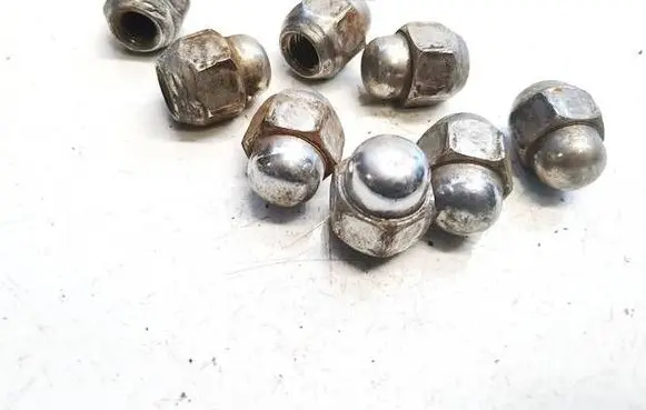Mazda CX-30 Nuts/bolts 