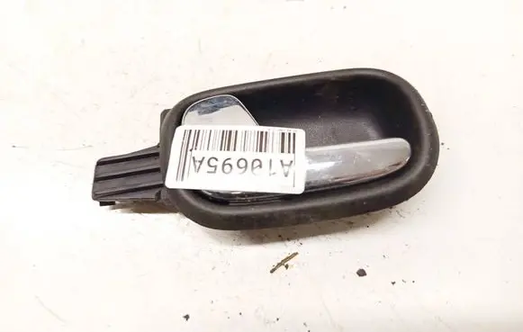 Audi A4 S4 B5 8D Rear door interior handle 8d0839019