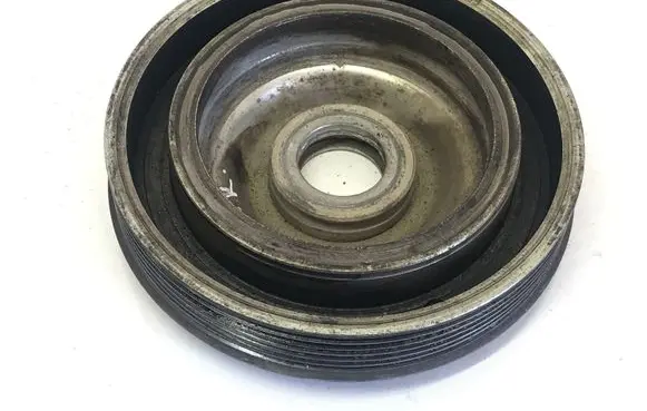 Volvo C70 Crankshaft pulley 9681640880