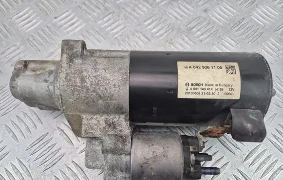 Mercedes-Benz E W212 Starter motor A6429061100