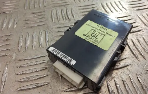 Lexus LS 460 - 600H Gateway control module 8911150050