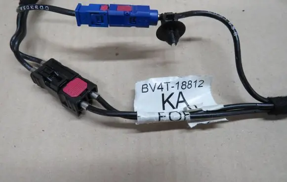 Ford Kuga I Radio antenna BV4T18812
