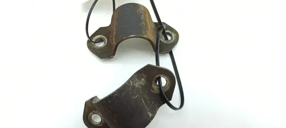Jaguar XJS Sway bar bush bracket, rear 