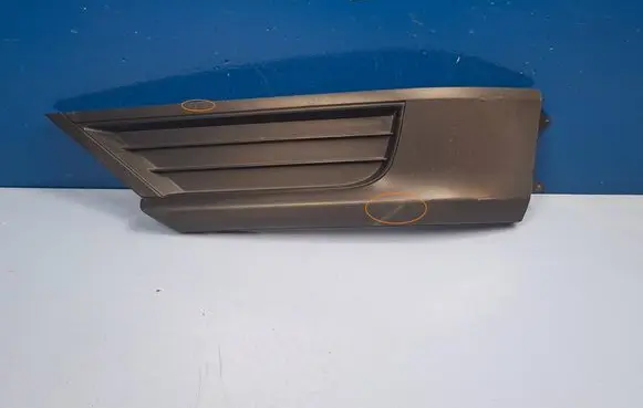 Volkswagen T-Roc Front bumper lower grill 2GA853665