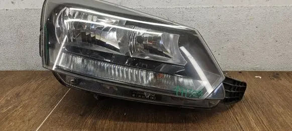 Skoda Yeti (5L) Headlight/headlamp 5L1941016D 030128620200 LE12C6285