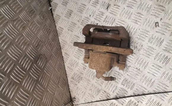 Toyota RAV 4 (XA20) Front brake caliper