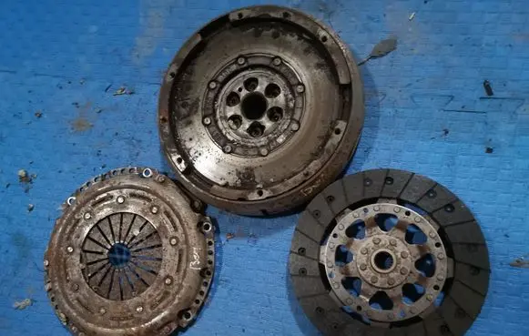 Citroen Berlingo Dual mass flywheel 