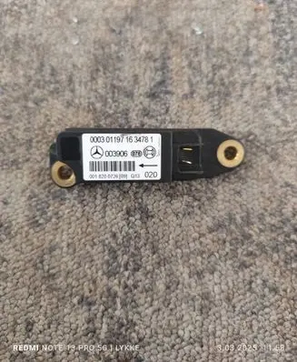 Mercedes-Benz CLK A208 C208 Airbag deployment crash/impact sensor 0018200726 003906 000301177163478