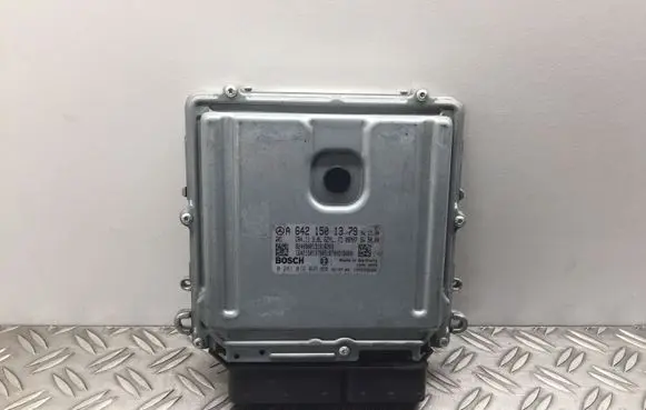 Mercedes-Benz E W211 Engine control unit/module A6421501379 0281012025
