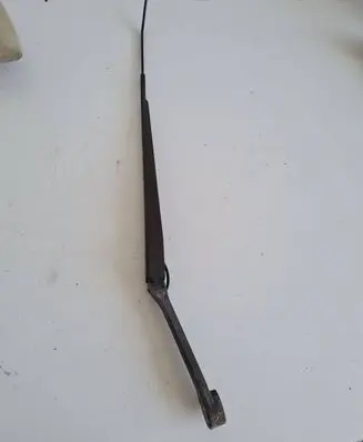 Mitsubishi Eclipse Front wiper blade arm 24009788