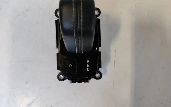 Volvo XC90 Gear shifter/selector 31492152