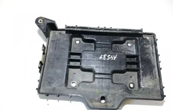 Hyundai Santa Fe Battery box tray 371502b100 37150-2b100