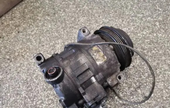 Audi A4 S4 B5 8D Air conditioning (A/C) compressor (pump)