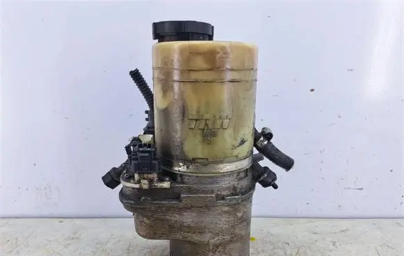 Opel Signum Power steering pump